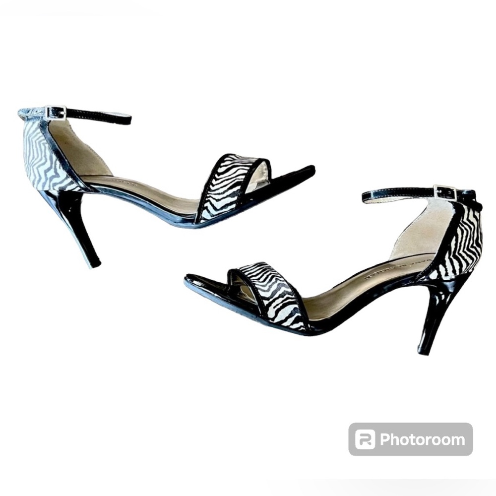 Dana Bachman Zebra Heels, Size 9